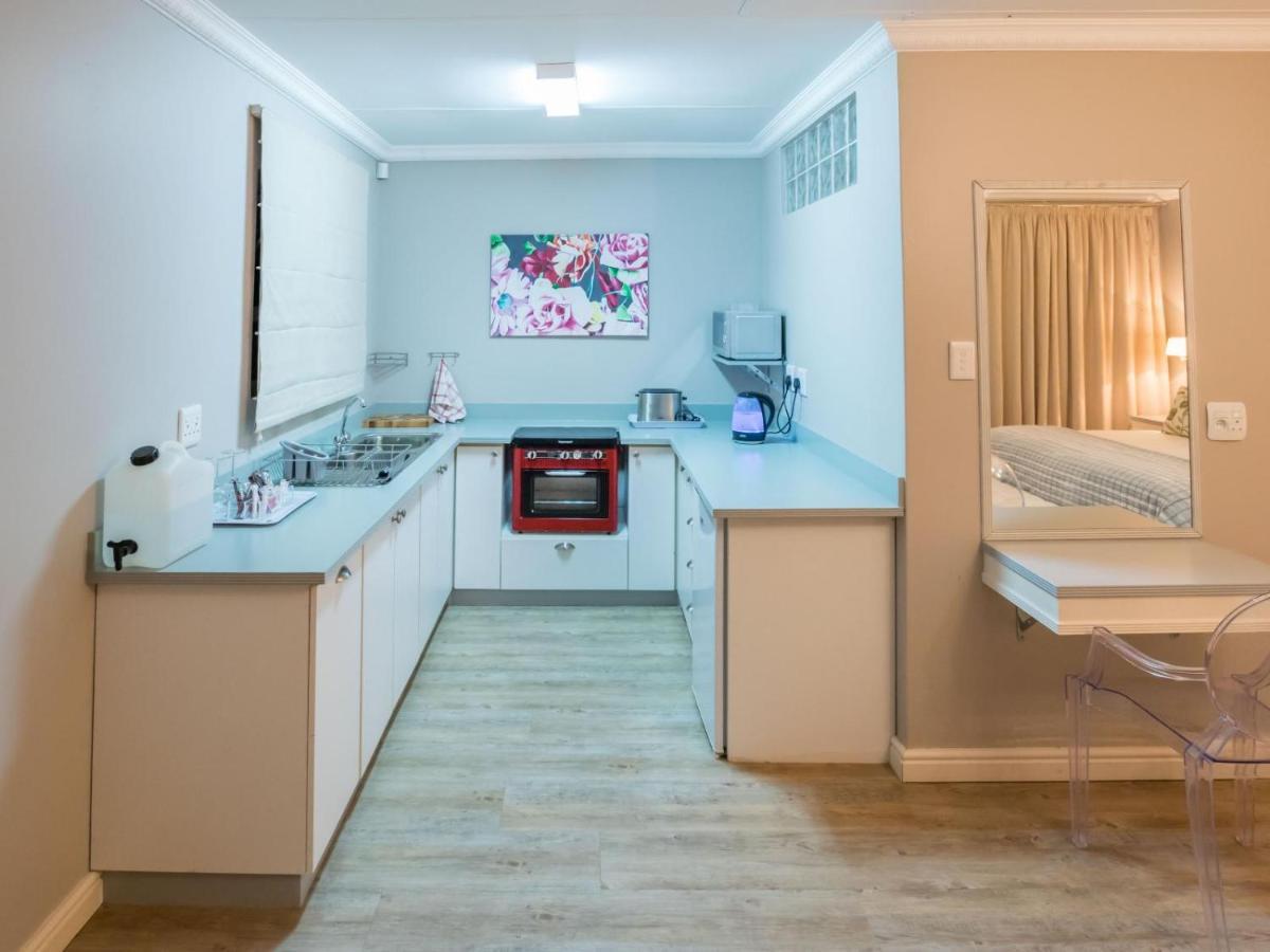 Chicane Bed And Breakfast Sunland Ngoại thất bức ảnh