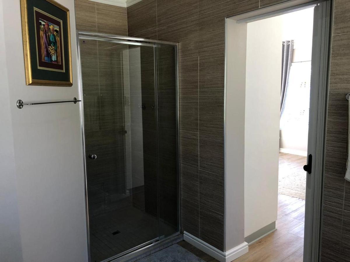 Chicane Bed And Breakfast Sunland Ngoại thất bức ảnh